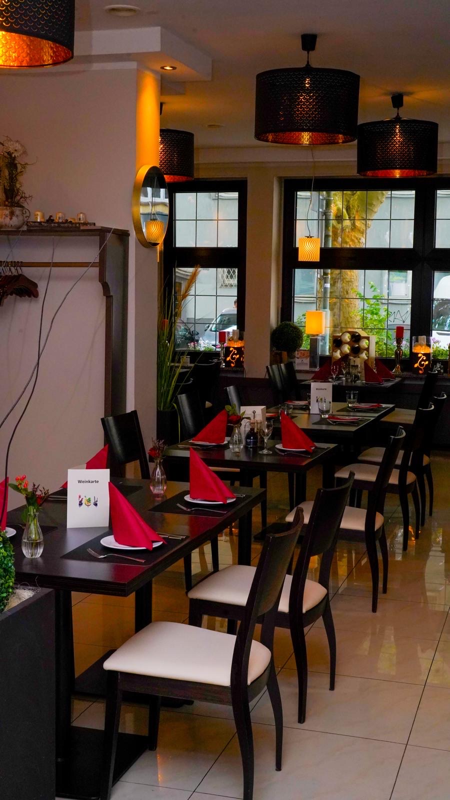 Gemütlicher Gastraum des Ristorante Gallo Nero in Bochum